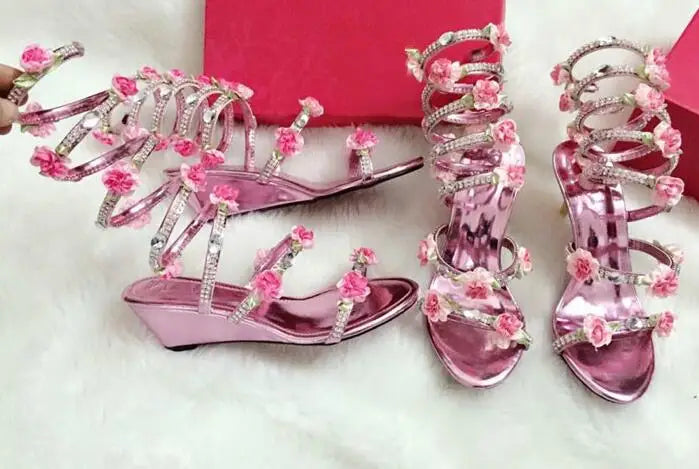 Pink Summer Luxurious gladiator sandals women Flat Sandals Snake Punk Rhinestone Flat Heel Women Sandals Wedding Party shoes