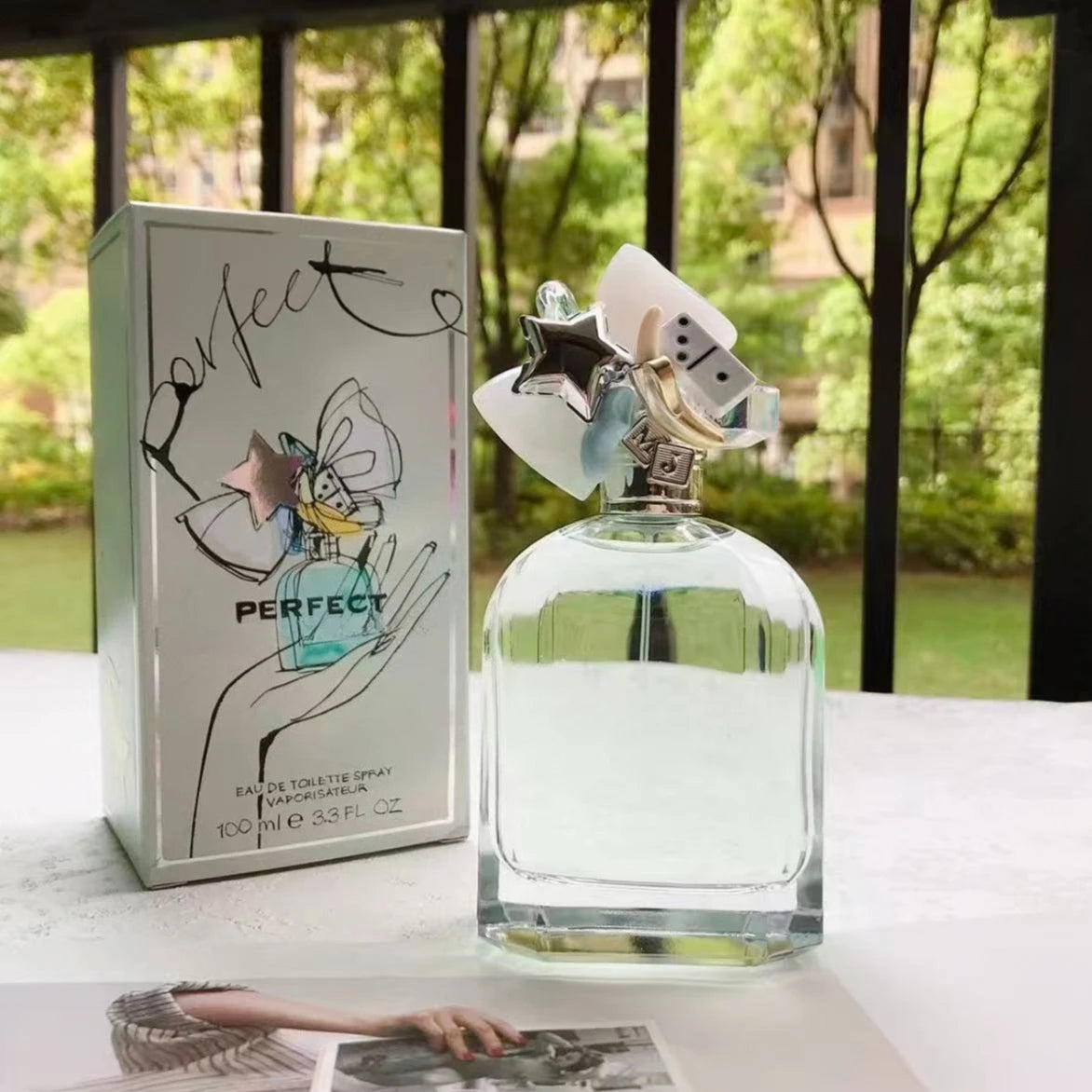 100ML Luxurious alluring perfume Natural and fresh floral scent Radiating a gentle and sweet aura Romantic date essentials