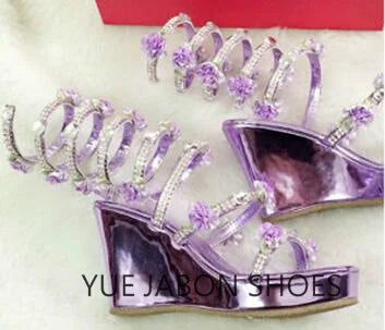 Pink Summer Luxurious gladiator sandals women Flat Sandals Snake Punk Rhinestone Flat Heel Women Sandals Wedding Party shoes